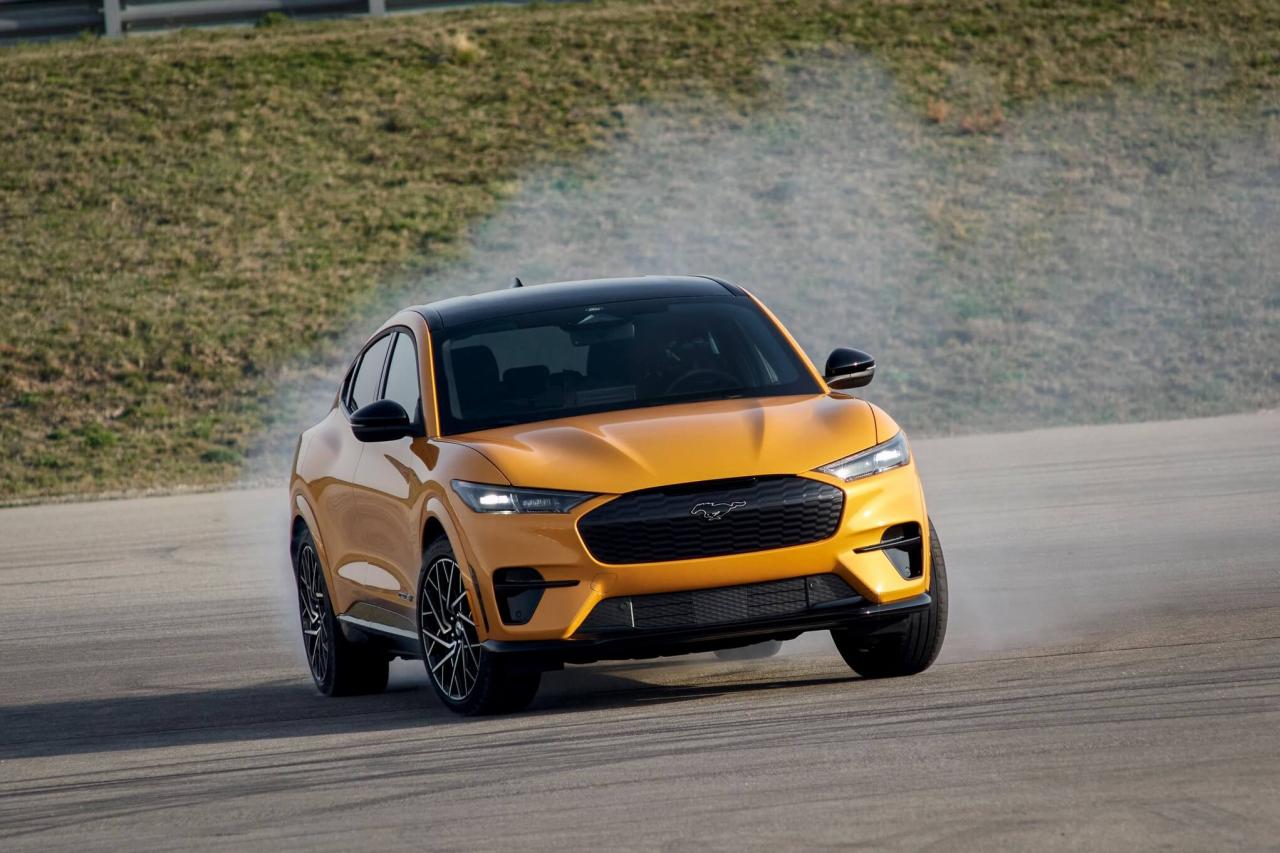 Ford Mustang MachE GT gets 270 miles of range, according to EPA